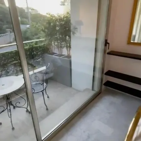 100 M2 Penthouse With 2 Suites, 80 M2 Terrace Appartement